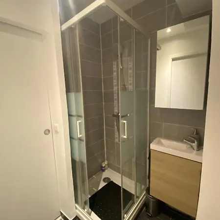 Cozy Flat With Garden Between Paris & Neuilly-sur-Marne